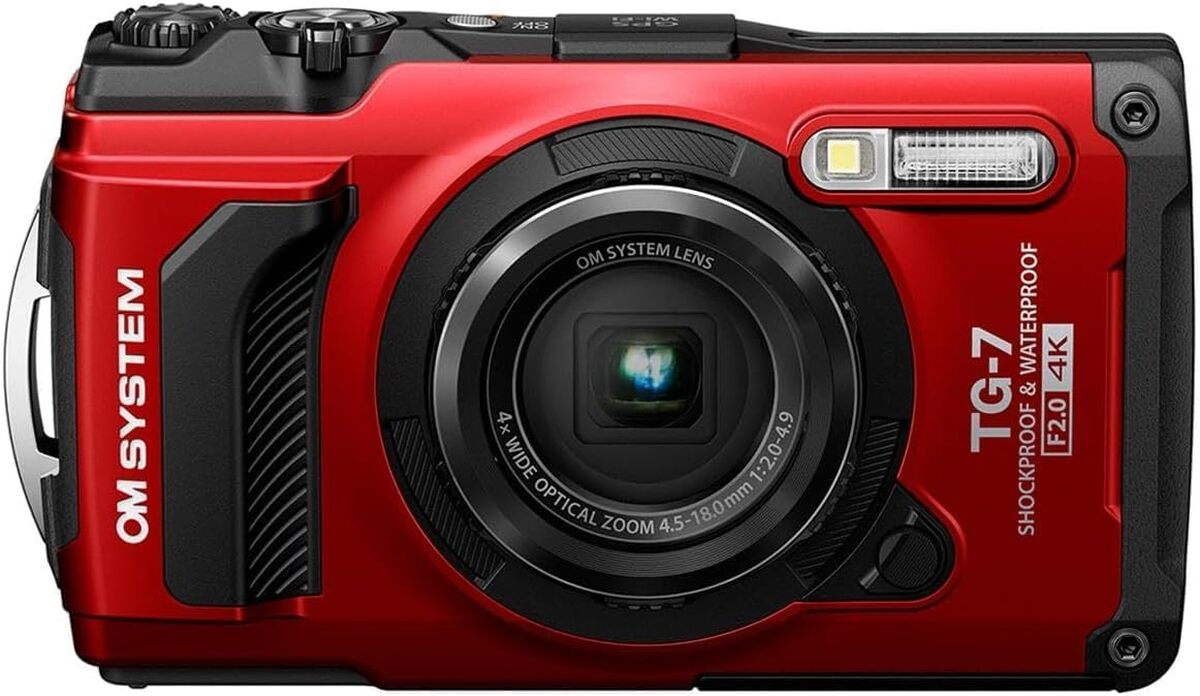 Test : oM System Tough TG-7, l'appareil photo numérique robuste en rouge