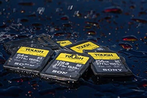 Découvrez notre test complet de la carte mémoire Sony SFM512T.SYM 512GB : performances, vitesses de lecture/écriture et avis détaillé. 