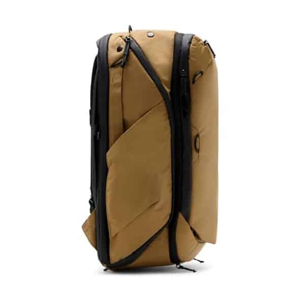 Découvrez notre test détaillé du Peak Design Travel Backpack 45L coyote : design, capacité, confort et fonctionnalités pour voyageurs exigeants. 